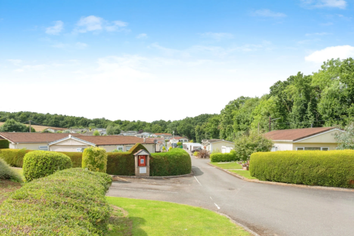 Residential Park Homes for sale at Blisworth Park, Blisworth, Northamptonshire